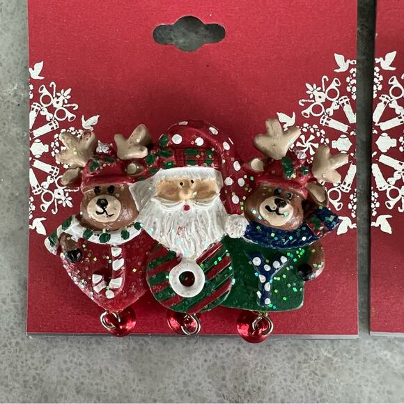 Set of 2 Santa Claus Christmas Brooch Pins Jingle Bell Holiday Jewelry NWT - Picture 3 of 4
